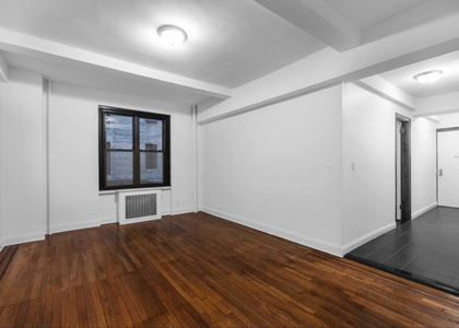 west 23rd and seventh avenue - Photo 1