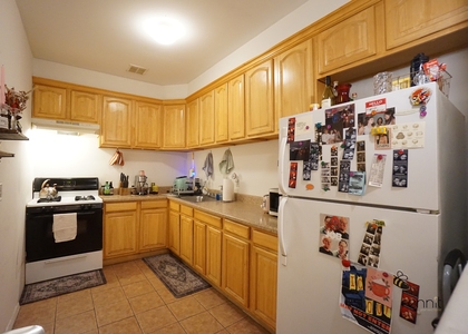 313 Jefferson Street, Brooklyn - Photo 1