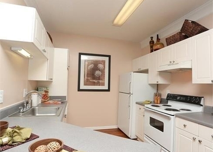 3920 Club Drive - Photo 1