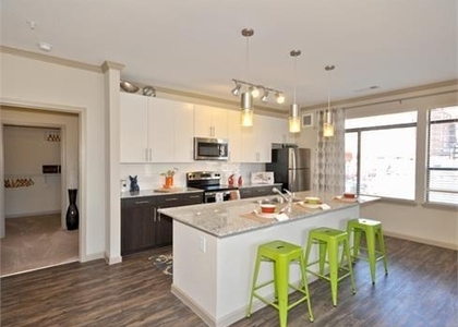 641 North Avenue Ne - Photo 1