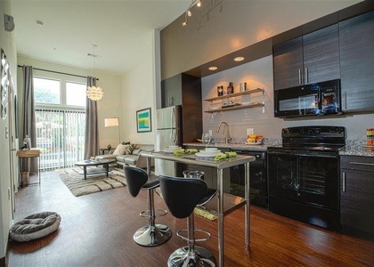 301 Memorial Drive Se - Photo 1
