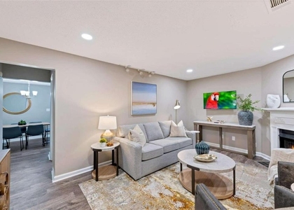 122 Bentley Parkway - Photo 1