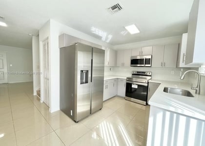 2056 Ne 167th St - Photo 1