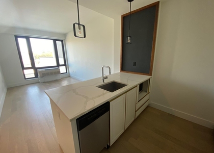 Fourth Avenue - Photo 1