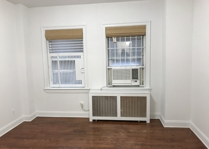 160 east 39st - Photo 1