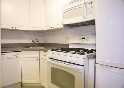 East 80th Street - Photo 1