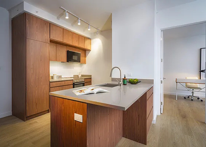 40 Bruckner Boulevard - Photo 1