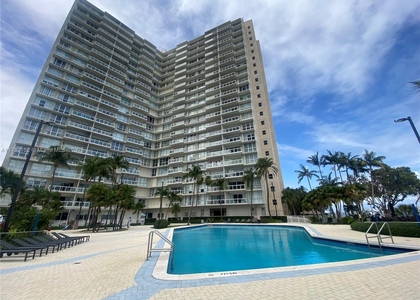 2451 Brickell Ave - Photo 1