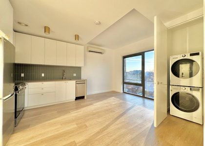 527 Grand Avenue - Photo 1