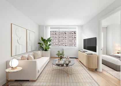 East 56 Street - Photo 1