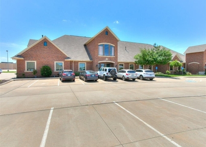 1703 Professional Circle - Photo 1
