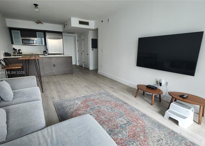 55 Se 6th St - Photo 1