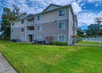 4000 Sw 23rd Street - Photo 1