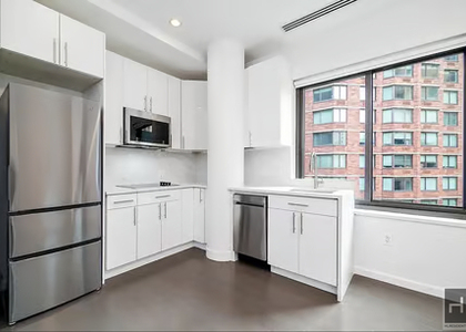 Eighth Avenue - Photo 1