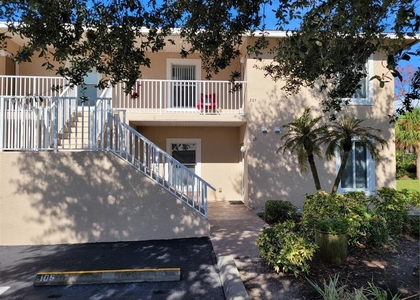 9550 Fiddlers Green Circle - Photo 1