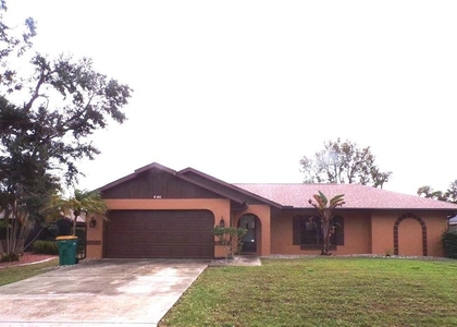 1011 Tropical Avenue Nw - Photo 1