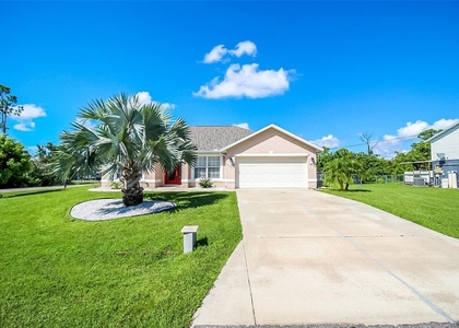 1465 Shields Street - Photo 1