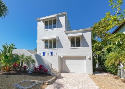 228 Van Buren Drive - Photo 1