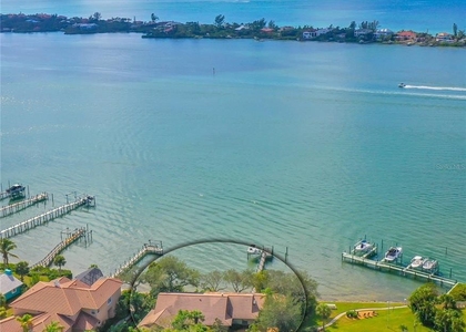 421 Waterside Lane - Photo 1