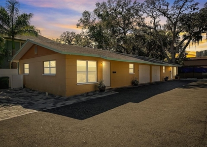 626 S Osprey Avenue - Photo 1