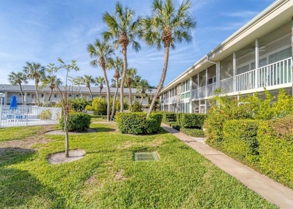 500 S Washington Drive - Photo 1