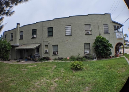 401 Colonia Lane E - Photo 1