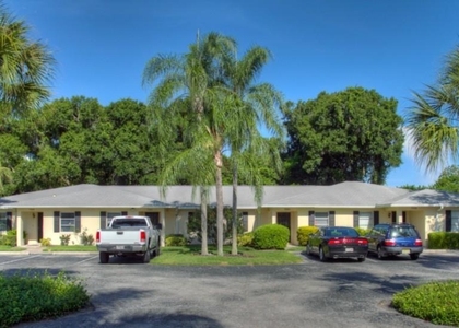 7062 W Country Club Drive N - Photo 1