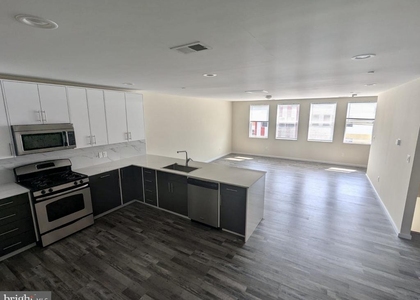 800 N 48th Street - Photo 1