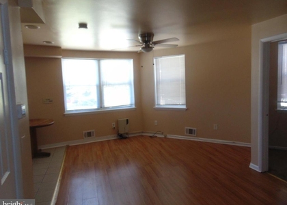 2985 Yorkship Square - Photo 1