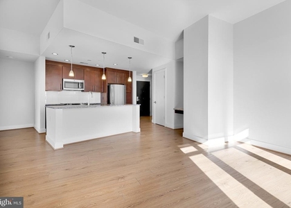 880 New Jersey Avenue Se - Photo 1