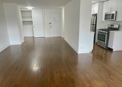 240 E 82nd Street - Photo 1