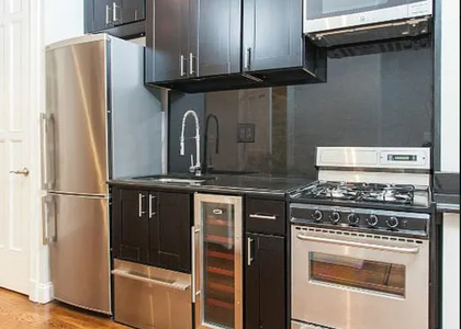 436 West 52nd Street - Photo 1