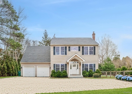 4056 Noyac Road - Photo 1