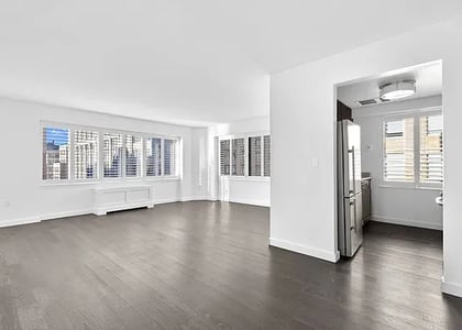 160w West 24th Street - Photo 1