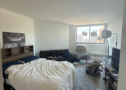 520 2nd Avenue - Photo 1