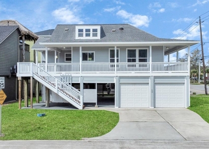 710 Kipp Avenue - Photo 1
