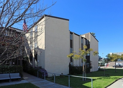 4820 Cass St - Photo 1