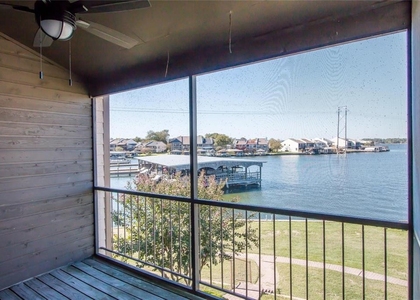 202 Lakeview Terrace - Photo 1