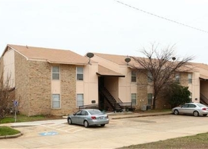 500 E 7th Street - Photo 1