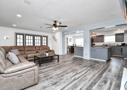 15711 Creekhaven Drive - Photo 1