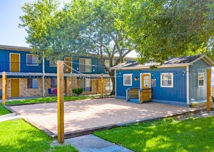 1305 Memorial Drive Drive - Photo 1