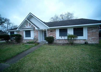 12618 Bexley Drive - Photo 1