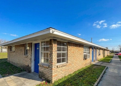 5602 Hirsch Road - Photo 1