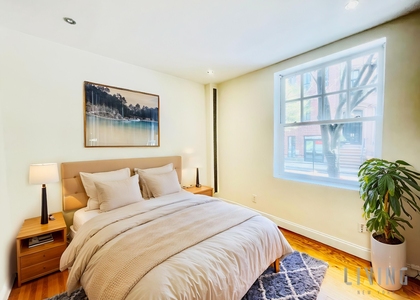 207 West 11th Street - Photo 1