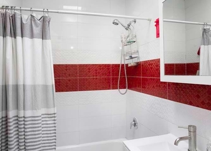 24-20 Ditmars Boulevard - Photo 1