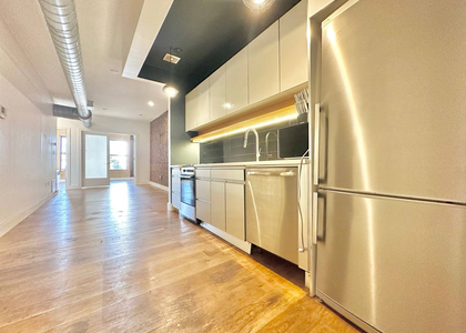578 Union Street - Photo 1