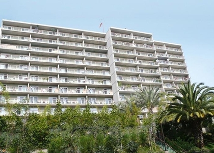 450 Grand View St - Photo 1