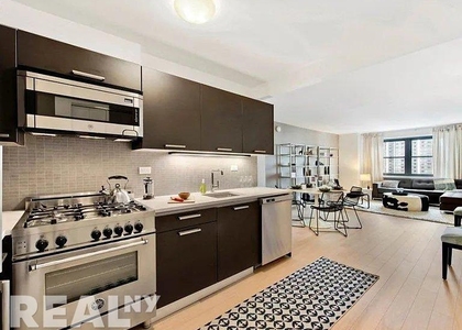 E 39th St - Photo 1