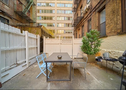 423 E 81st Street - Photo 1