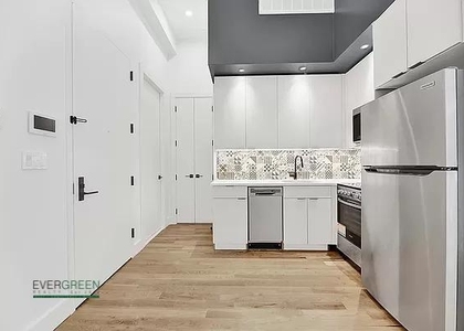 917 Broadway - Photo 1